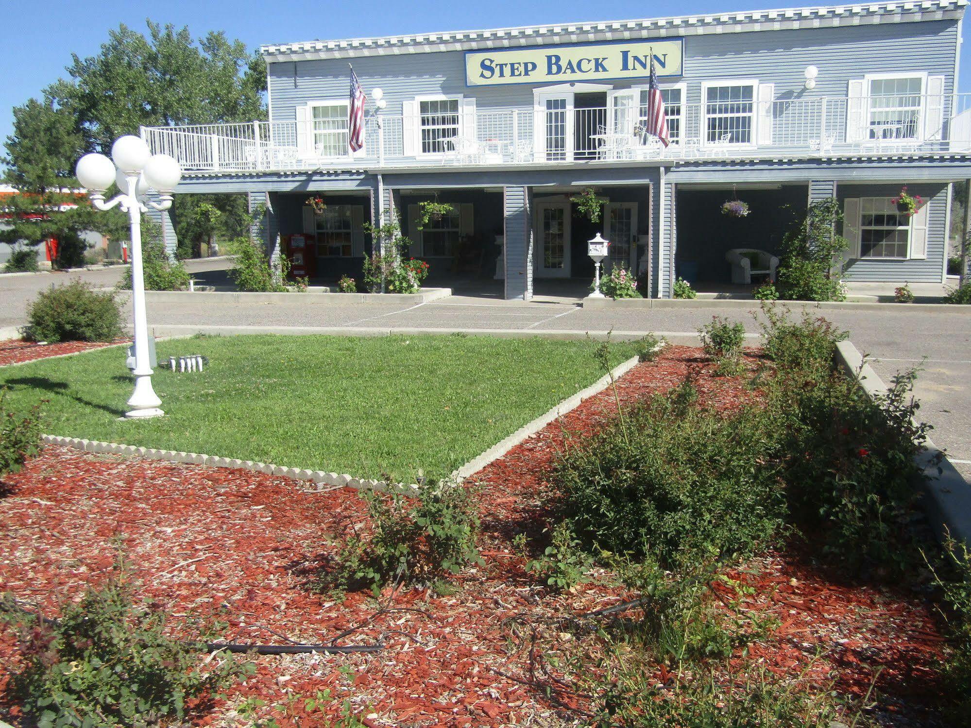 Step Back Inn Aztec Exterior photo